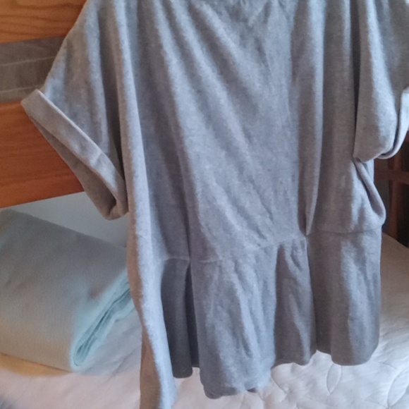 Juicy Couture XL Velour Peplum Top - Picture 4 of 4